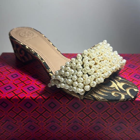 Tory Burch Tatiana Pearls Satin Block Heeled Sandal Size 7.5 - Picture 1 of 6